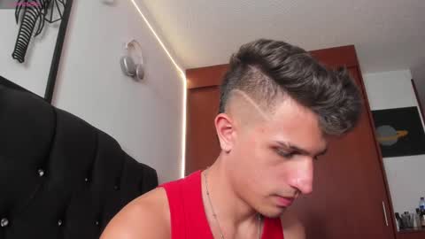 Kevin Ahs online show from November 21, 10:20 pm