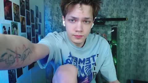 Kevin online show from April 3, 4:20 am