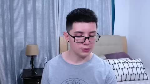 Kevin online show from April 16, 11:40 pm