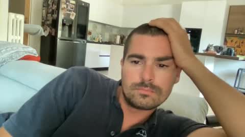 kevinpillobello online show from July 28, 2:46 pm