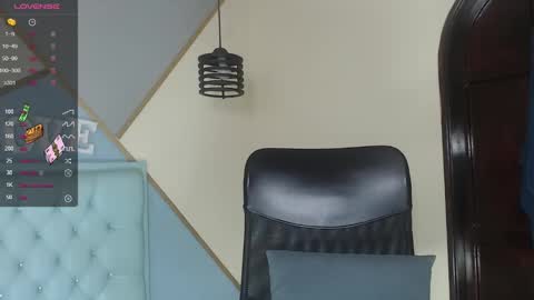 Kilian xxx online show from December 28, 12:03 pm