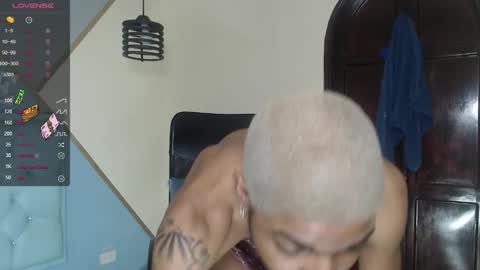 Kilian xxx online show from December 23, 12:41 pm