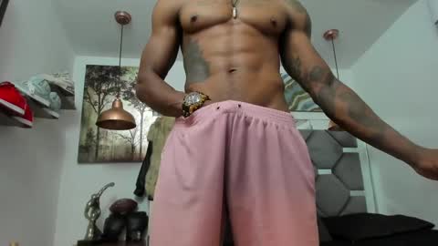 HOT MEN BLACK online show from December 5, 12:33 pm