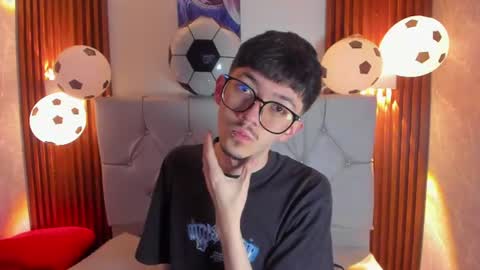 King  online show from July 14, 12:00 pm