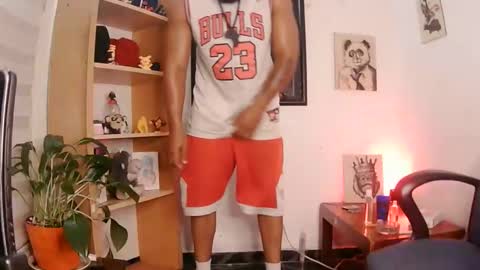 Malik  online show from October 28, 3:36 pm