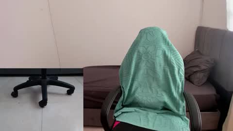 king_warlord online show from April 16, 9:50 pm