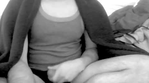 Snapshot of kingindisguise69 chatting on February 2, 7:57 pm kingindisguise69 online show from February 2, 7:57 pm