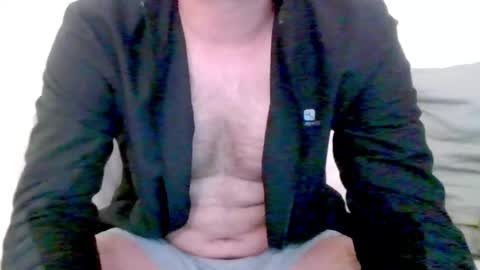 Snapshot of kingindisguise69 chatting on February 24, 9:20 pm kingindisguise69 online show from February 24, 9:20 pm