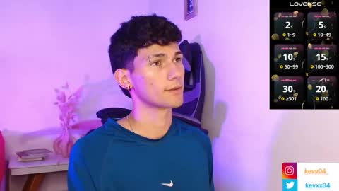  A L E X  online show from November 6, 3:31 am