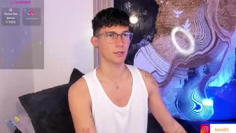  A L E X  online show from March 27, 8:48 am