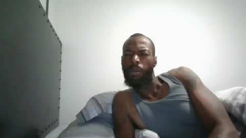 Daddys ALONE2NITE online show from June 19, 8:31 am