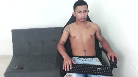 DOMINANT ALPHA KINGS online show from July 25, 2:08 am