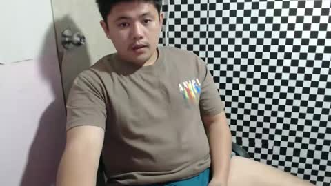 Yuki online show from April 10, 6:15 pm