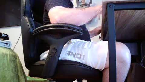 Snapshot of kink173 chatting on September 8, 3:33 pm kink173 online show from September 8, 3:33 pm