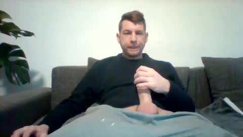 kinkylionboy online show from January 9, 10:42 am