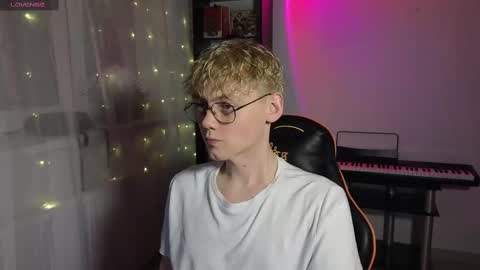 Kirill and Andrey online show from March 8, 4:58 pm