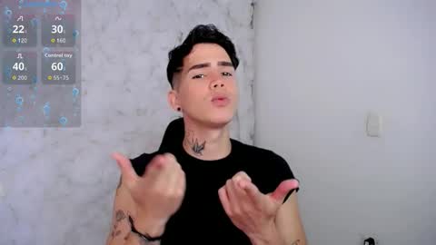 kiss_whitee online show from October 30, 2:40 pm