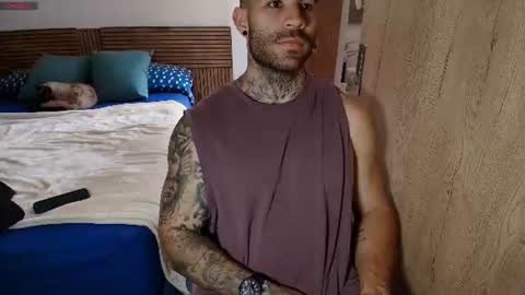 kite__ online show from July 25, 7:54 pm
