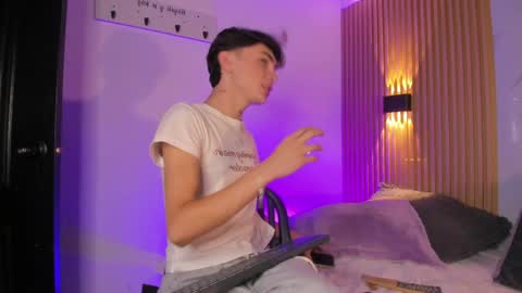 kitty__bunny online show from May 28, 11:41 am
