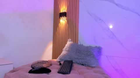 kitty__bunny online show from May 27, 1:57 am