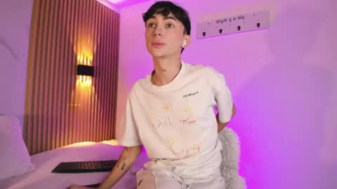 kitty__bunny online show from June 7, 12:34 pm