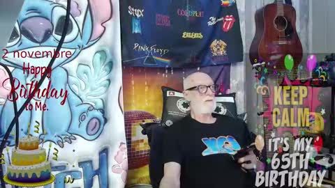 kiveuxmakeu online show from November 2, 3:22 am