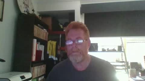 kiwi_boss61 online show from December 16, 7:15 am