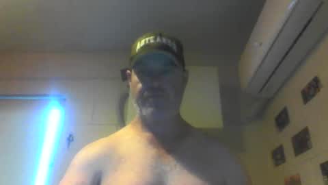 kiwiguy19773 online show from February 28, 6:43 am