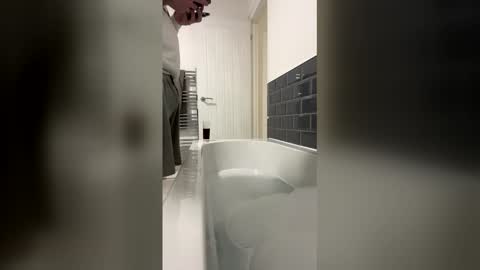 kjj1990 online show from March 19, 1:20 am