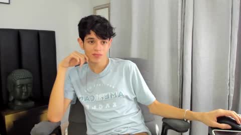 Snapshot of klaus_sunrise_xx chatting on February 28, 6:10 am KLAUS online show from February 28, 6:10 am