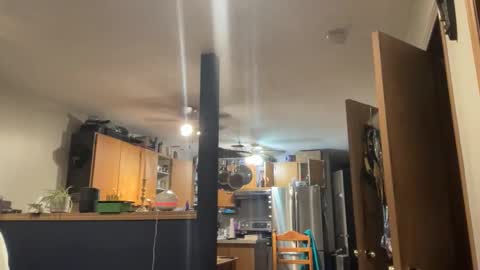 A Dick Ting online show from January 6, 1:09 am