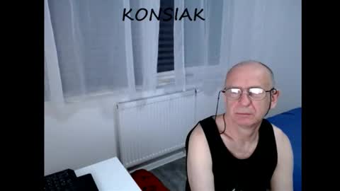 Snapshot of konsiak chatting on October 27, 9:06 pm Komsiak online show from October 27, 9:06 pm