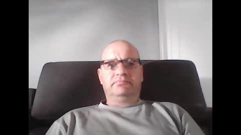 Snapshot of konsty17 chatting on October 29, 10:34 pm konsty17 online show from October 29, 10:34 pm