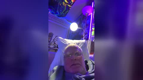 korysmith568 online show from April 24, 4:48 am