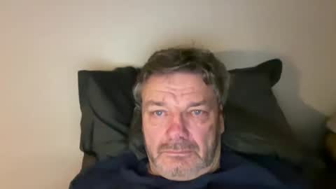 kovapoika online show from October 30, 2:18 pm