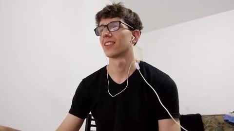 Facu online show from January 3, 3:49 am