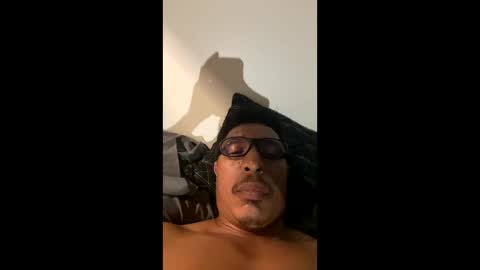 KrazDaFReak online show from May 11, 2:46 am