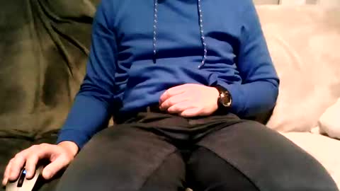 Snapshot of kristoffer220 chatting on December 9, 7:46 pm kristoffer220 online show from December 9, 7:46 pm