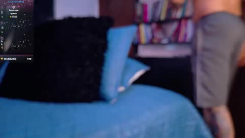 Kroy Wood online show from November 28, 2:19 pm