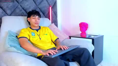 Kroy Wave  Muscle Tattoos Latino online show from July 20, 5:02 am