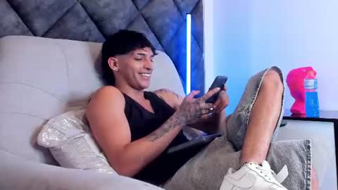 Kroy Wave  Muscle Tattoos Latino online show from July 8, 7:34 am