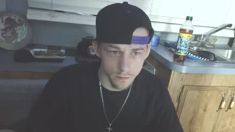 krytiar1992 online show from November 19, 11:15 pm