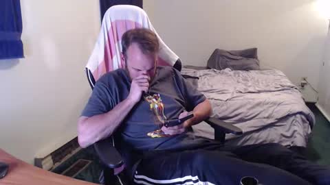 Kuggy online show from April 18, 10:42 pm