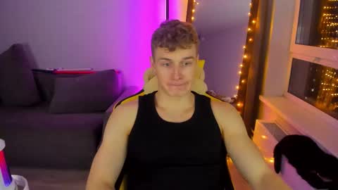 kurt_hanssen online show from December 2, 4:43 pm