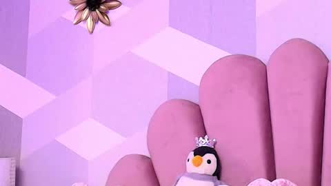 Kylie jl online show from February 24, 1:07 am