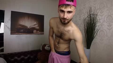KyloEast online show from July 25, 4:53 am
