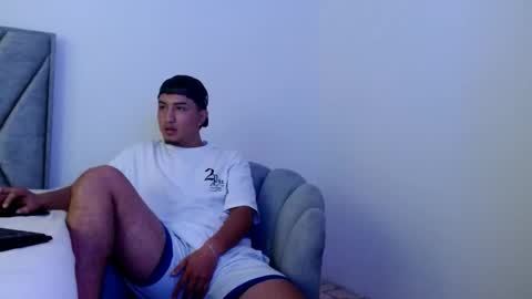 kyro_estrada online show from December 15, 6:27 pm