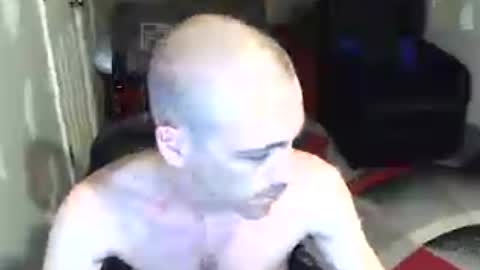 l1v1nth3dr3am online show from July 17, 1:46 am