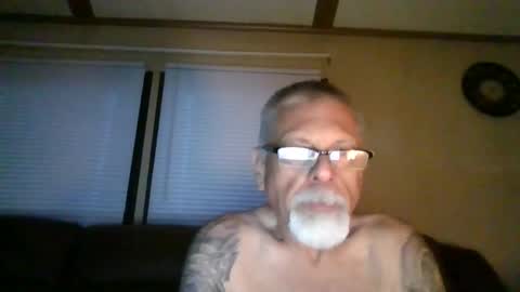 laidbackluxury online show from June 5, 12:59 am