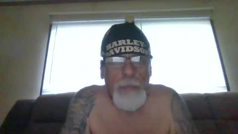 laidbackluxury online show from June 24, 11:40 pm